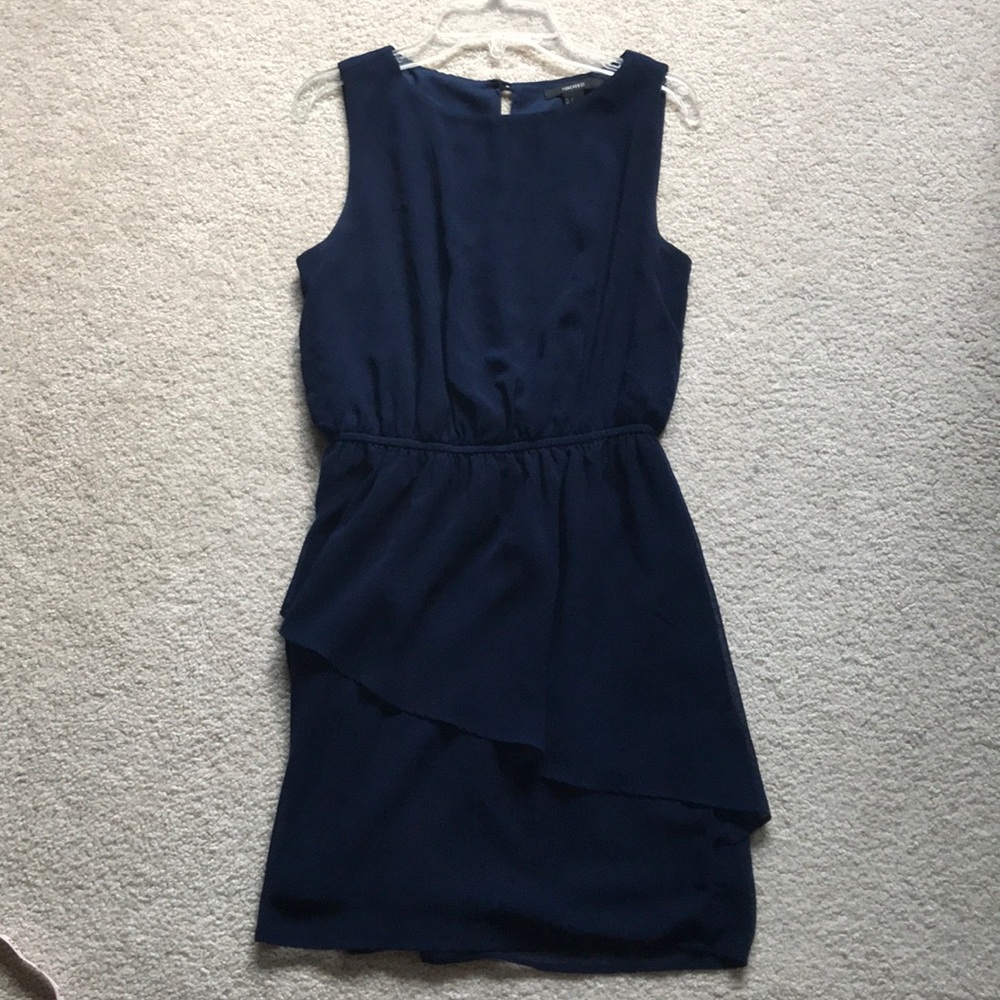 Navy dress with layered bottom & key hole back!